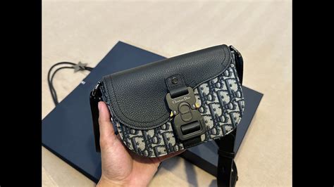 dior mini saddle pouch with chain|dior saddle pouch vintage.